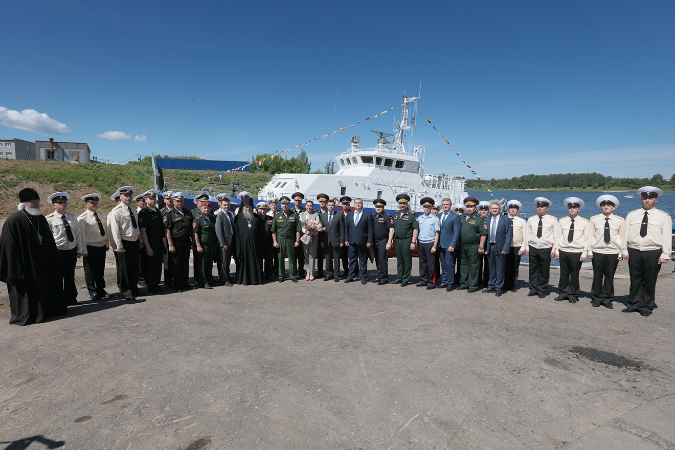 19 июня на АО «ССЗ «Вымпел» состоялся торжественный спуск на воду катера специального назначения «Грачонок»